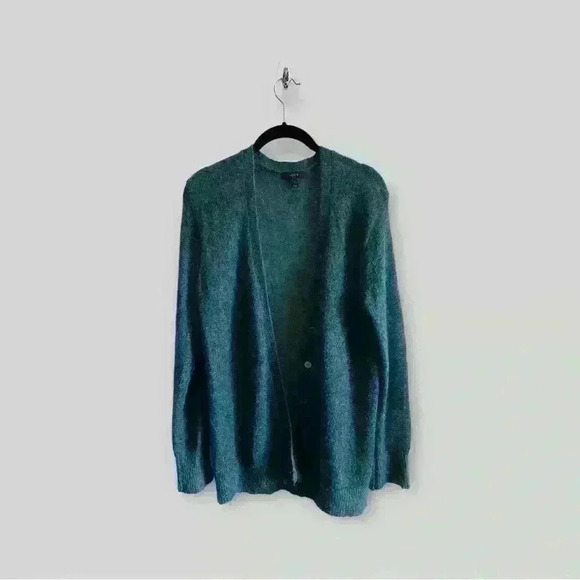 J crew light Cardigan 50% Kid Mohair 50% Polymide V Neck size Small - Picture 3 of 4